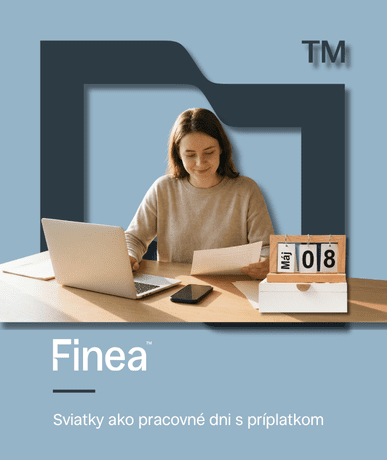Žena pracuje pri notebooku a na stole je kalendár s dátumom 8. máj